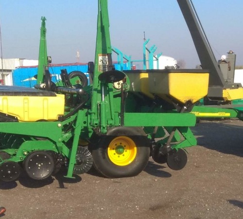 Сеялка пропашная  John Deere 1780 no-till б.у.